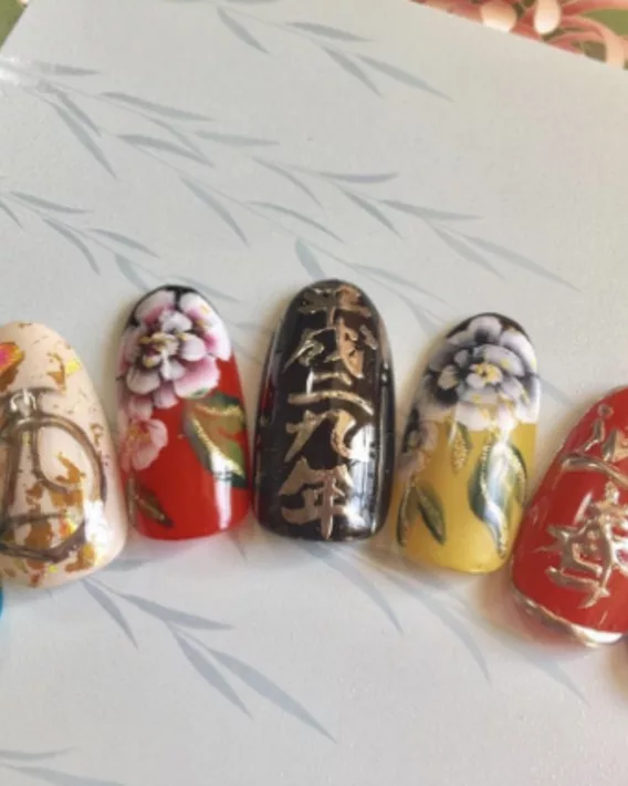 Beauty nail service noosa